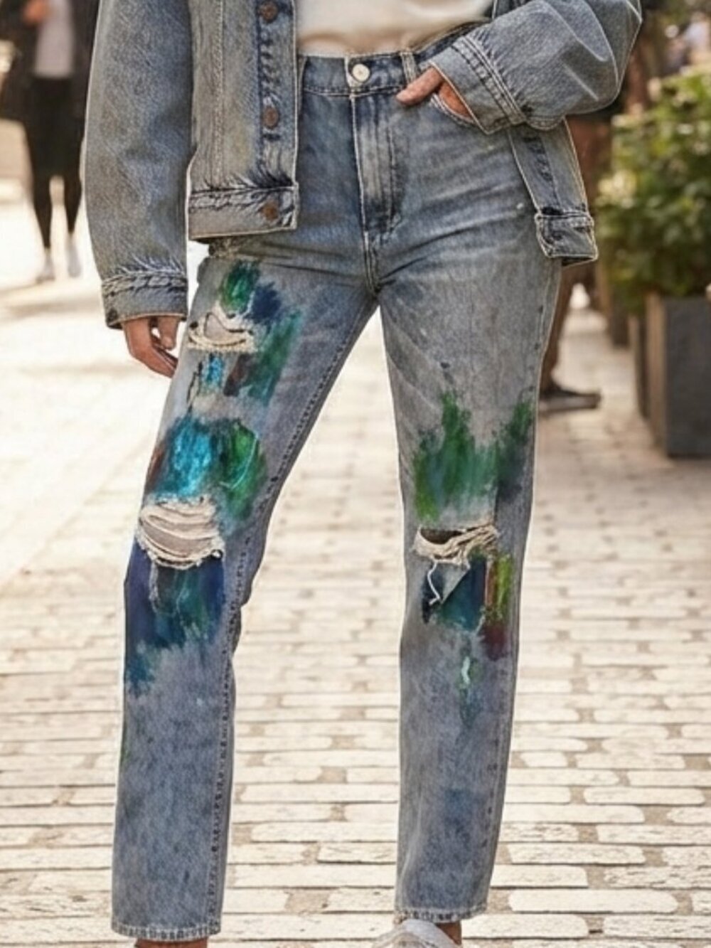 Reformation Jeans Distressed Blue denim Euc Julie High Size 28 handpainted
